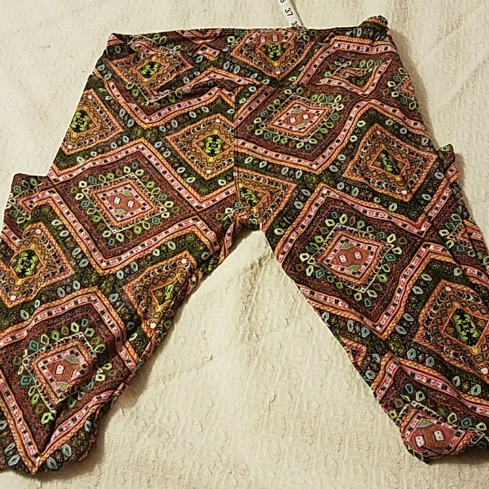 Boho leggings by Lularoe Size TC